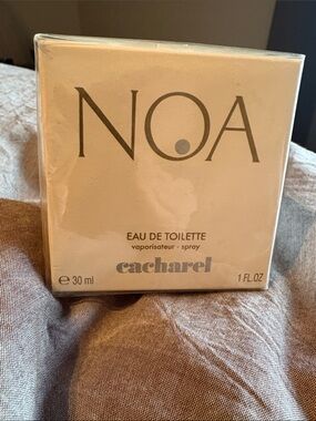 Cacharel NOA Eau de Toilette - Cream/Beige